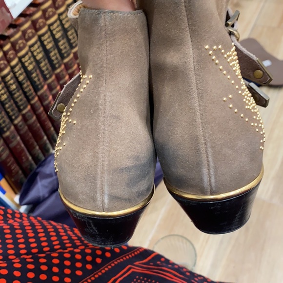 Chloé / Susanna Greige Studded Suede Booties - Picture 5 of 10